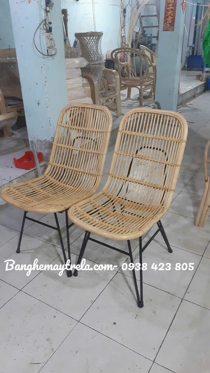 Ghế mây tự nhiên chân sắt giá rẻ